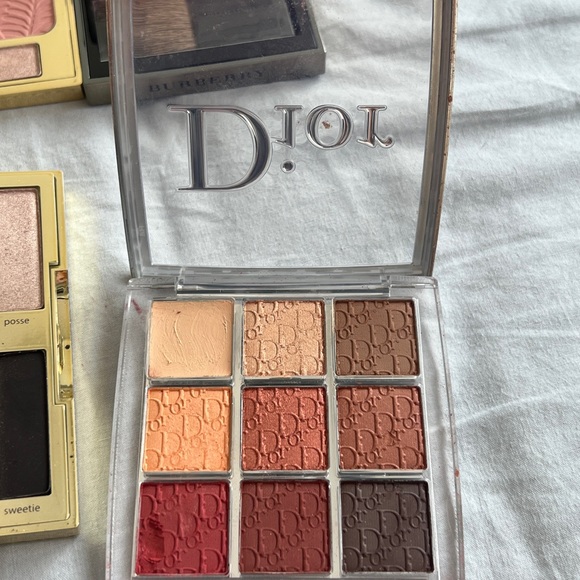 Makeup (eyeshadows and blush) lot - Picture 2 of 7